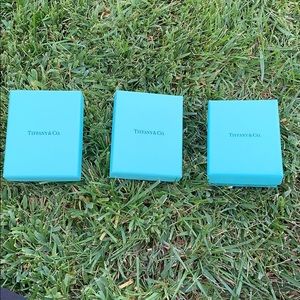 Tiffany & Company blue boxes